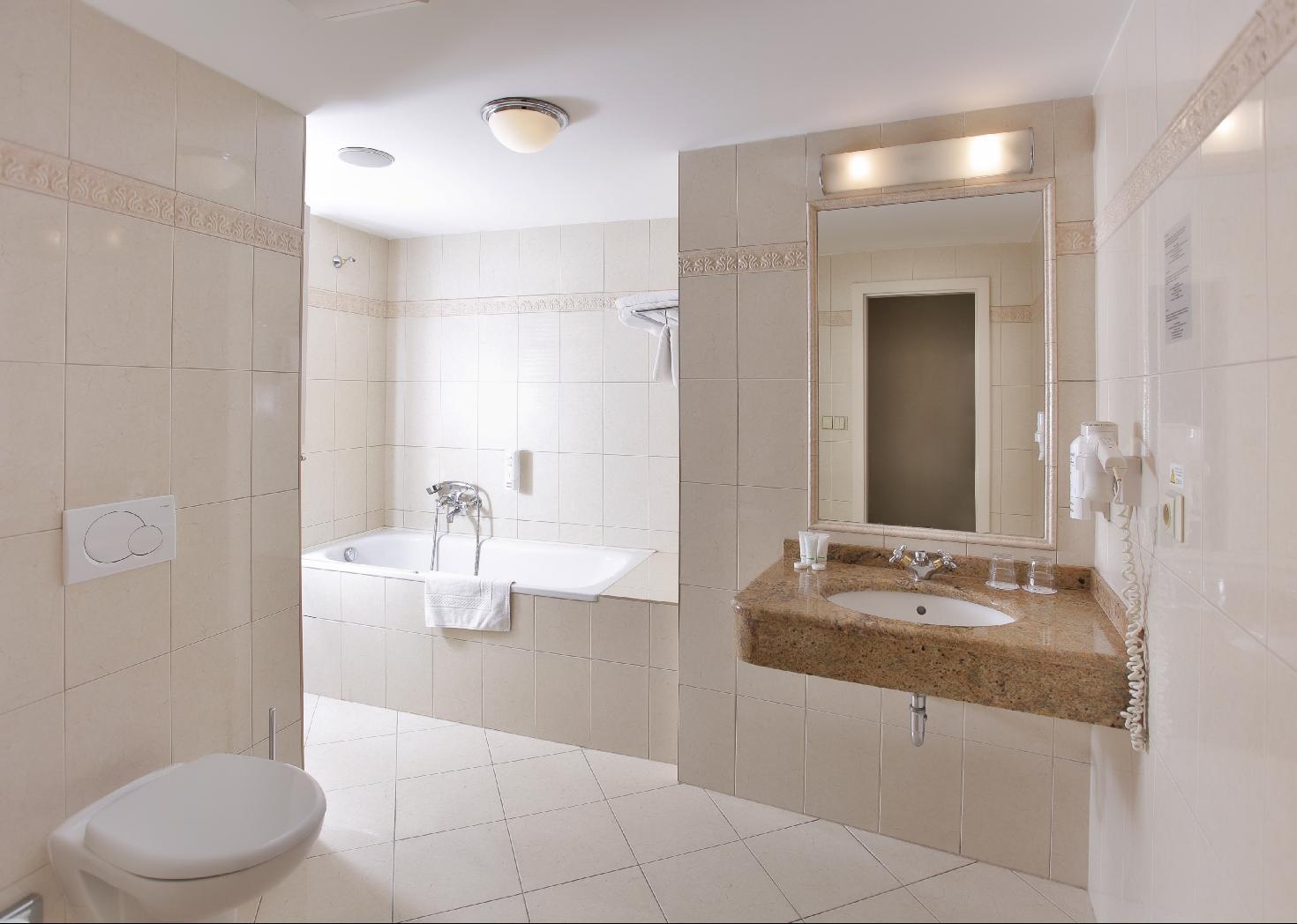 Aramis Hotel 4*